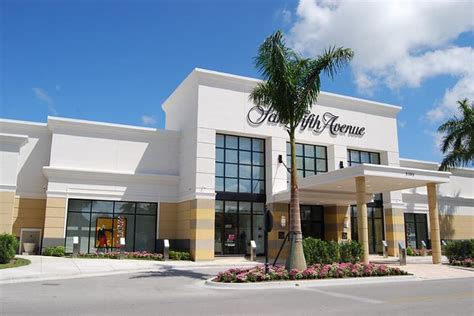 saks fifth avenue naples.